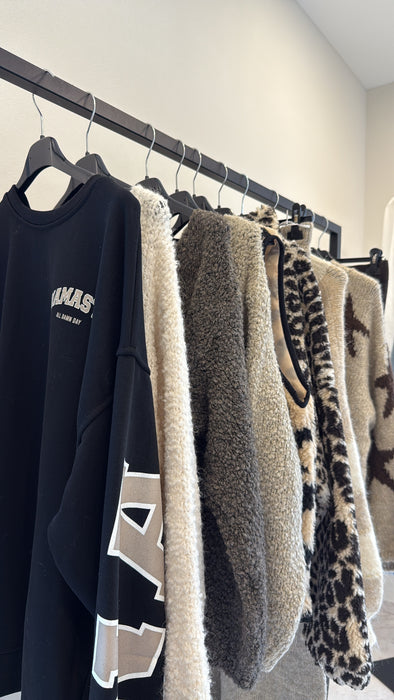 Namaste Black- Ohne Rückgaberecht