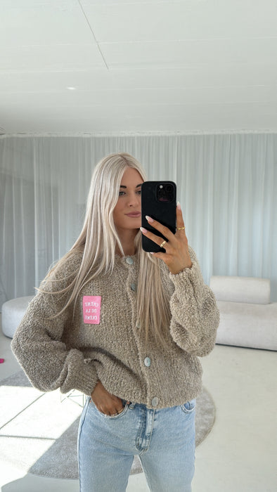 Cardigan Patches Nougat
