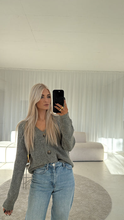 Cardigan Grey