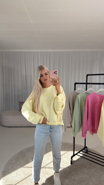 Butterstoff Sweater Gelb