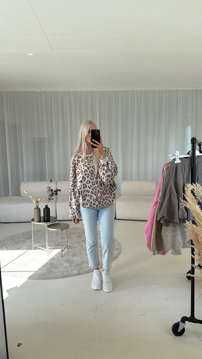 Leo Sweater