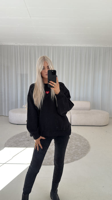 Lässiger Sweater Black/Heart