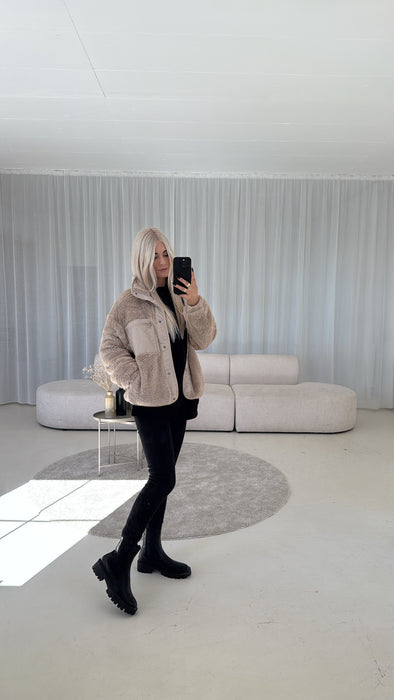 Teddyjacke Braun