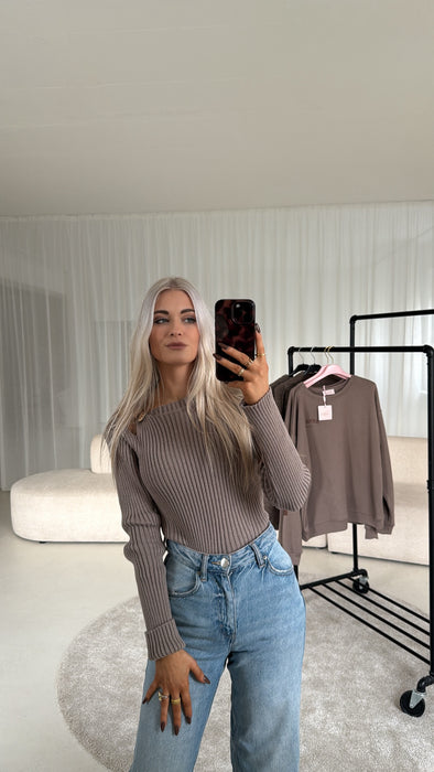 Oberteil Cut Out Nude