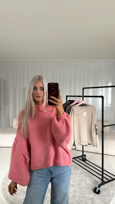 Cozy Pullover Lisa Rasberry