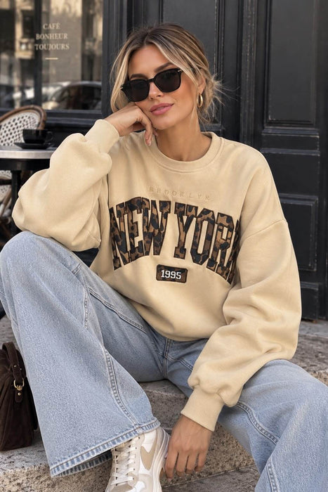 Sweater Beige New York Leo-Print