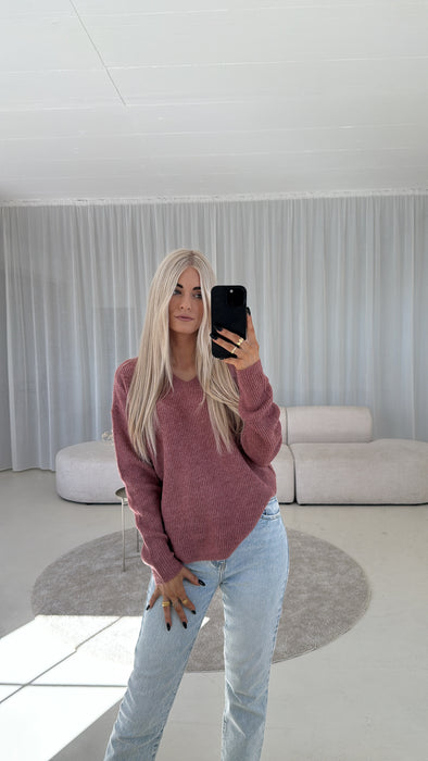 V- Pullover Brombeere
