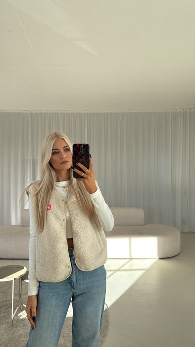 Teddy Weste Sand Lara