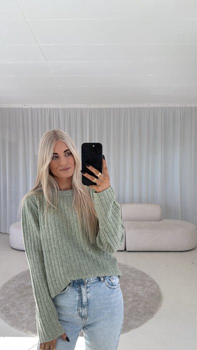 Weicher Pullover Mintgreen