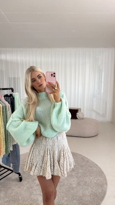 Bouclé Pulli Türkis