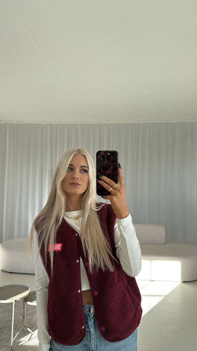 Teddy Weste Burgunder Lara