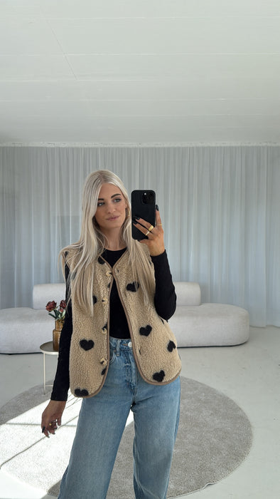 Teddyweste Heart Beige/Black