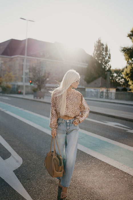 Sweater Leo Camel