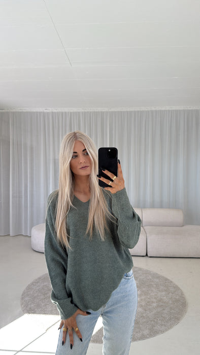 V- Pullover Green