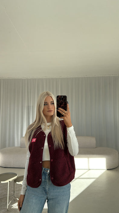 Teddy Weste Burgunder Lara