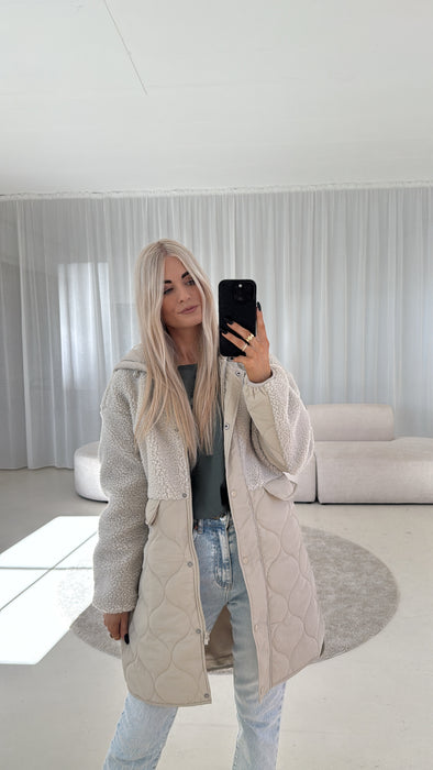 Teddy Steppjacke Nude