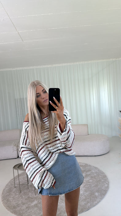Pullover Stripes
