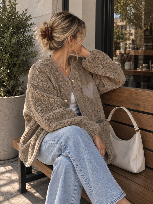 Teddyjacke mit Herz Beige