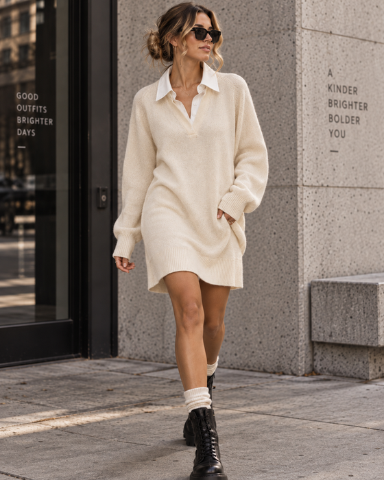 Strickkleid mit weißen Kragen- Ohne Rückgaberecht