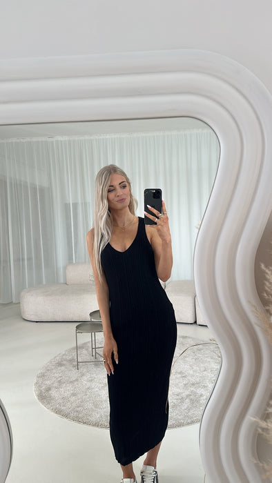 Strickkleid Black Deluxe