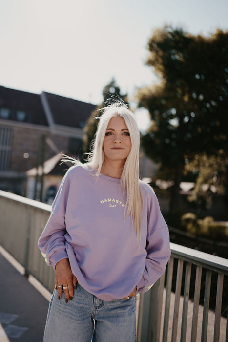 Sweater Namaste Lila